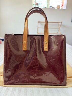 Louis Vuitton Monogram Vernis Reade (Burgundy/Dark Brown)